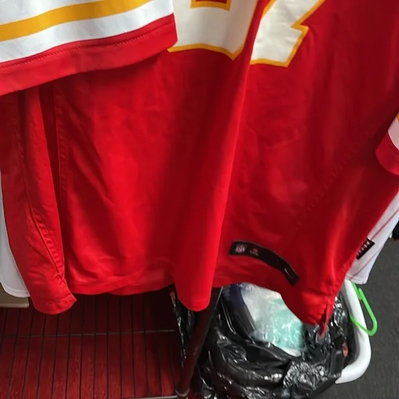 Men’s Nike NFL Kansas City Chiefs Orlando Brown JR #57 Used Sz XXL Red - Picture 5 of 10